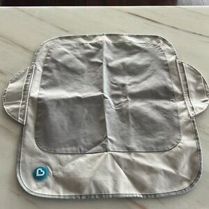 Munchkin extra large extra grip Protect pad - never used